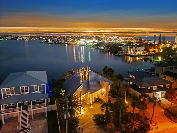 151 Punta Vista Dr, Saint Pete Beach, FL 33706