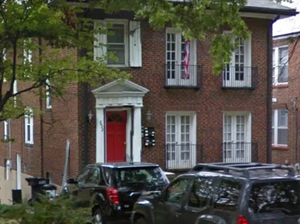 7032 Forsyth Blvd, Saint Louis, MO 63105