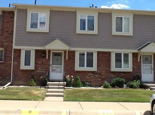 37280 Great Oaks Ct, Clinton Township, MI 48036