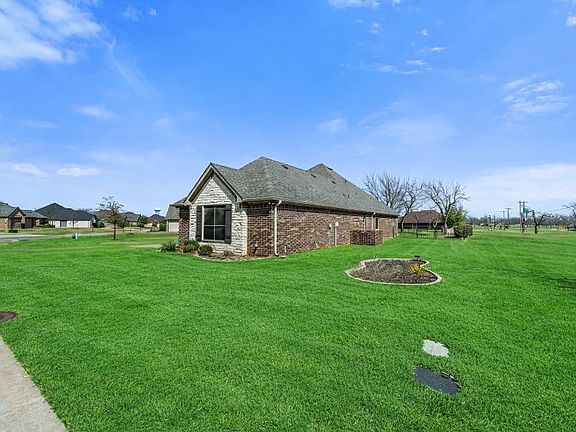 4th image of 6301 Weatherby Rd