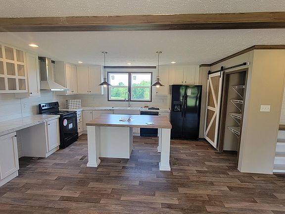 5th image of 1247 Hendricks Ln