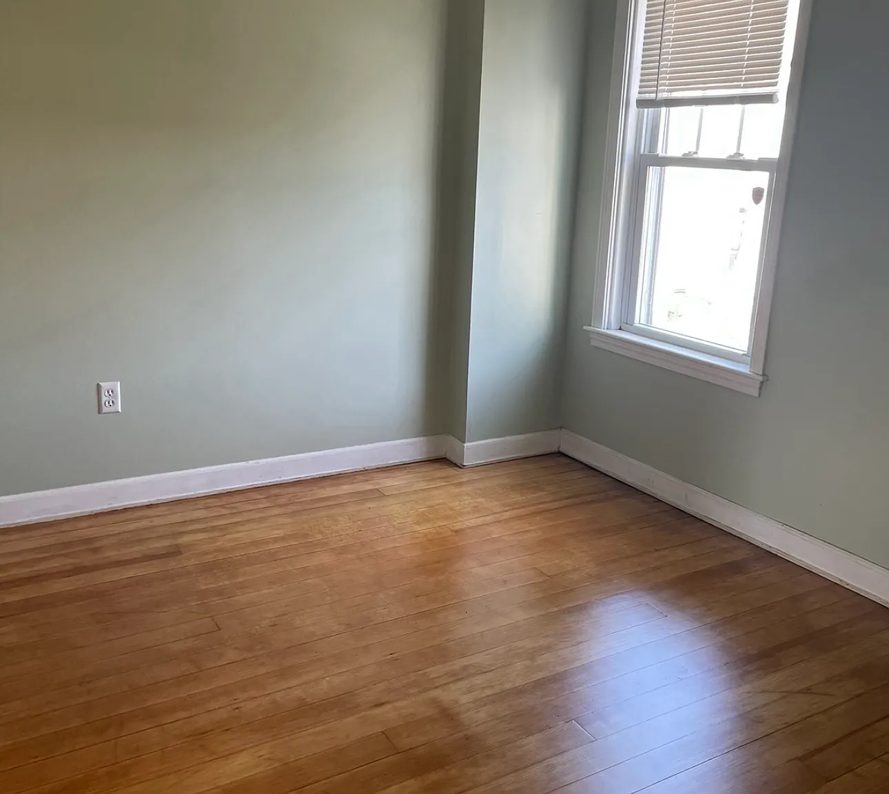 1 bed, 600 sqft, $1,300 — Photo 1
