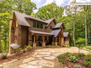 304 Great Camp Trl, Banner Elk, NC 28604
