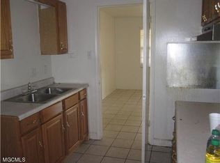 2300 Camino Grande St, Gautier, MS 39553