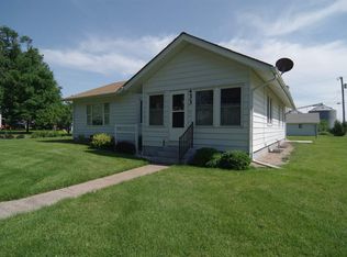 433 4th St, Chappell, NE 69129