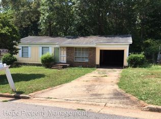 7 Westgate Park Ct, Newnan, GA 30263