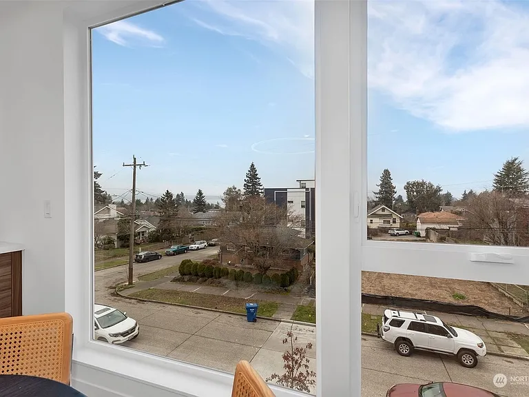 6542 44th Ave SW #B — Photo 10