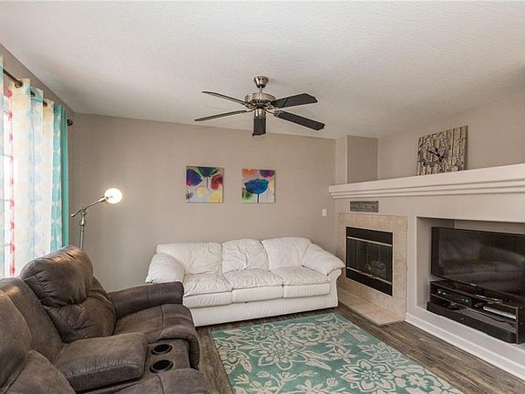 2nd image of 2813 Ithica Ct
