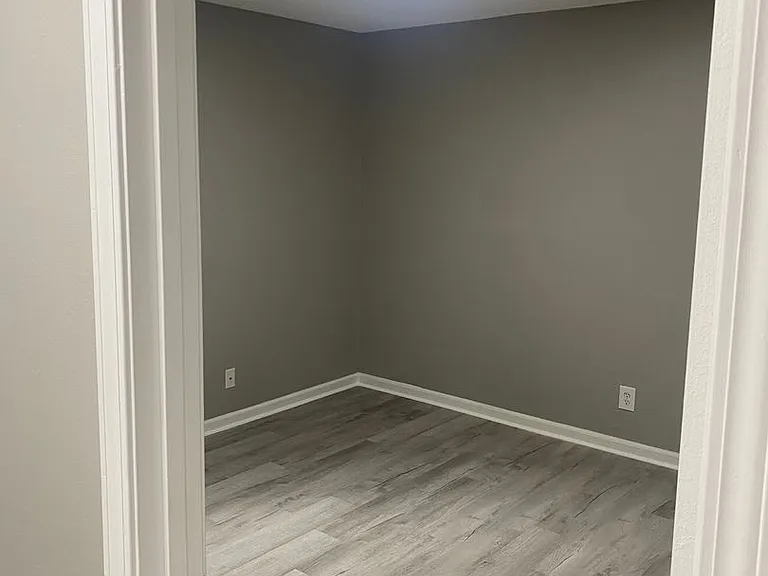 1215 W Reservoir Ave — Photo 5