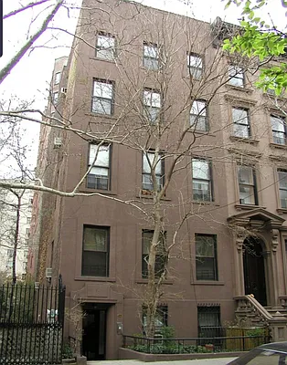 Rented by Delmark Realty LLC | media 30