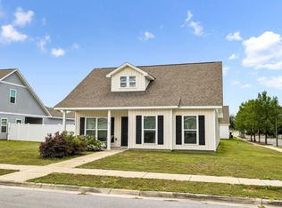 16 Woodsorrel St, Freeport, FL 32439