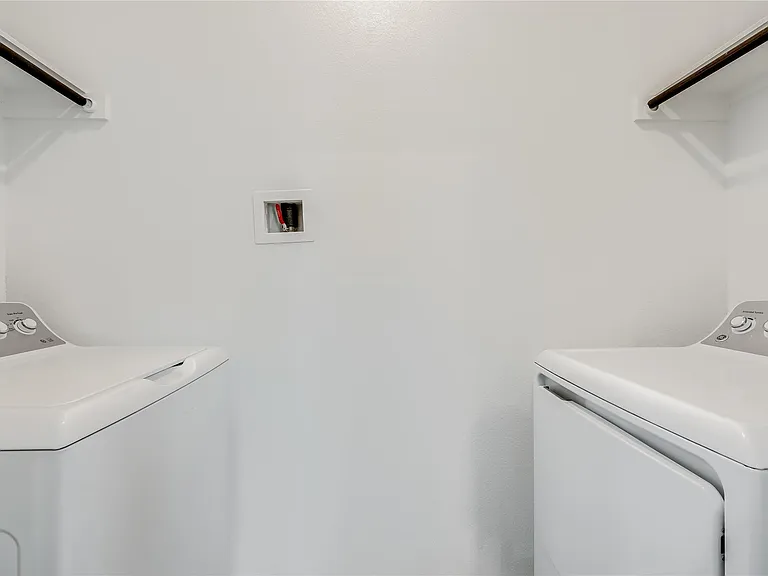 1545 Cobblecrest Ln — Photo 15