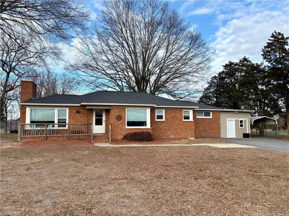 6047 Suits Rd, Archdale, NC 27263