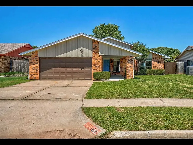 7107 NW Birch Pl — Photo 24