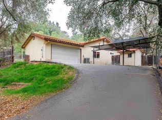 1343 S Live Oak Park Rd, Fallbrook, CA 92028