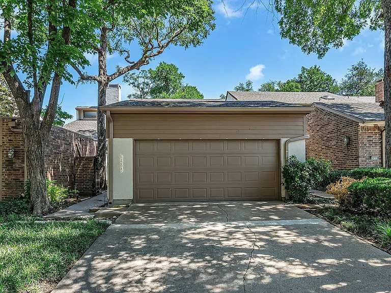 6433 Southpoint Dr — Photo 2