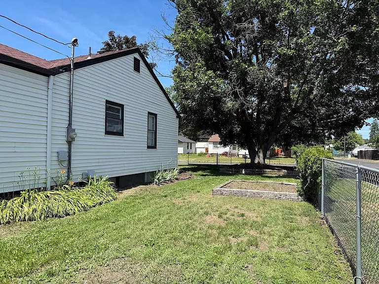 3703 W Rockwell Ave — Photo 27