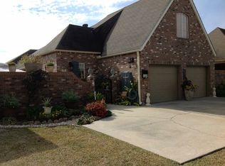 1327 Dulles Dr, Lafayette, LA 70506