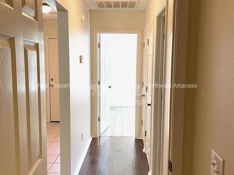 1904 Spruce Rd — Photo 16