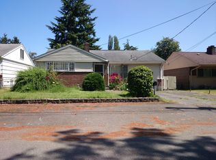 9220 36th Ave S, Seattle, WA 98118