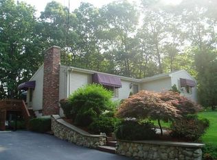 516 Dickinson St, Fall River, MA 02721