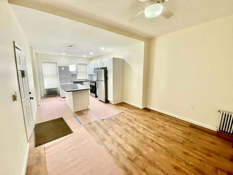 1st image of 952 Atlantic Ave #2FZ