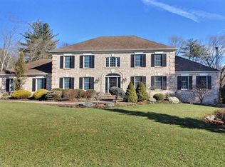 1002 Fox Hollow Rd, Stroudsburg, PA 18360