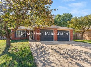 5908 Sara St #B, Fayetteville, AR 72704