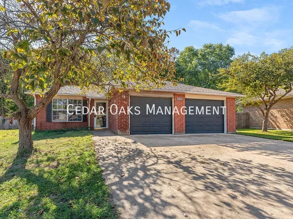 5908 Sara St #B, Fayetteville, AR 72704
