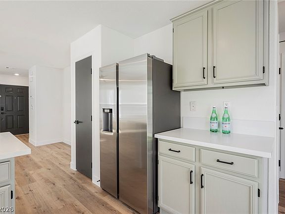 4th image of 516 Shewsbury Ave