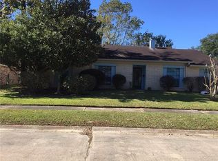 809 Lake Vermillion Ct, Slidell, LA 70461