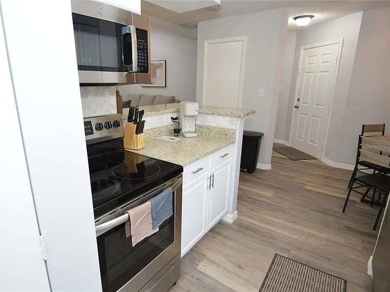 8754 Mallard Reserve Dr #202 — Photo 9