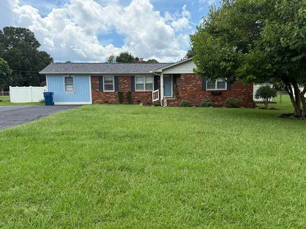 109 Clifton St, Greenwood, SC 29649