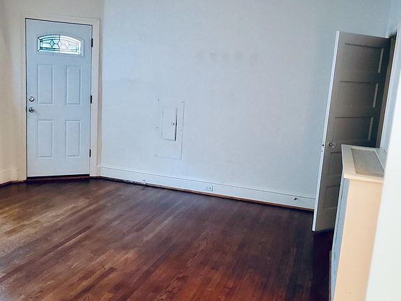 Living room. Hardwood floors.
Large walk-in closet on right