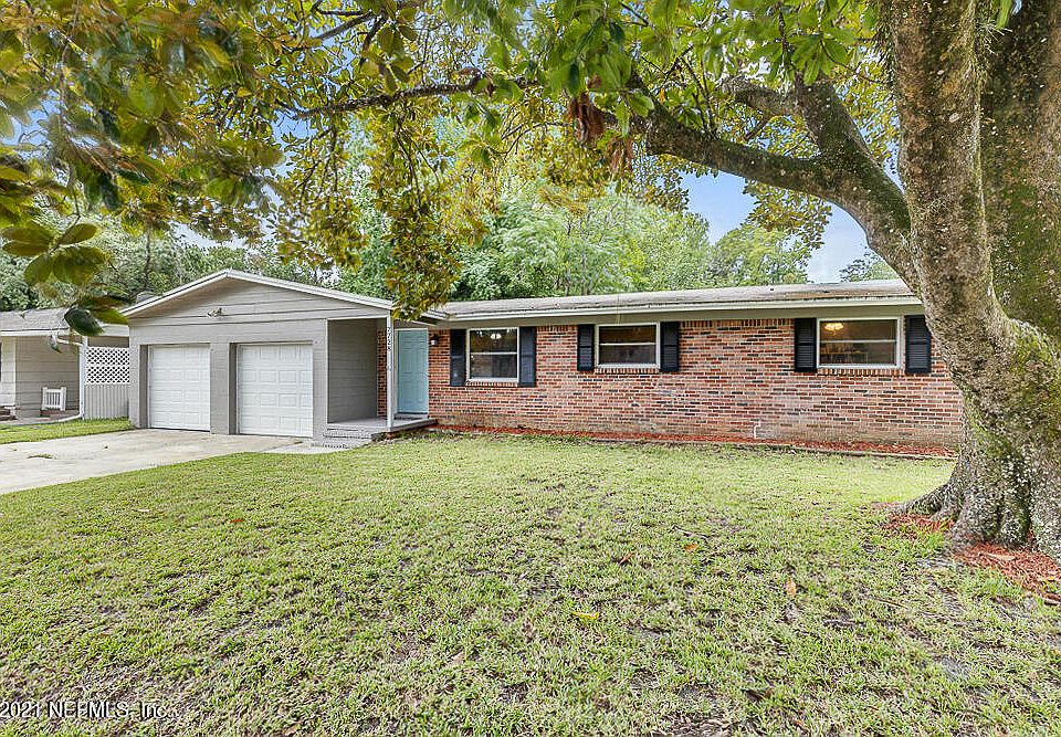 1st image of 2728 Robinette Dr