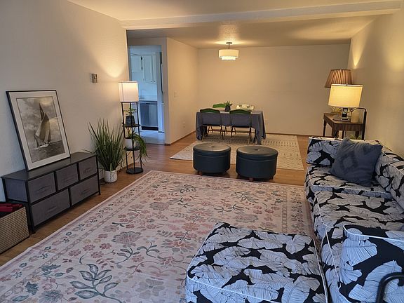 5th image of 929 N 98th St APT 24