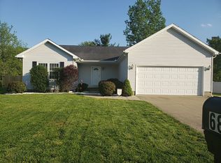 6833 Lexington Dr, Newburgh, IN