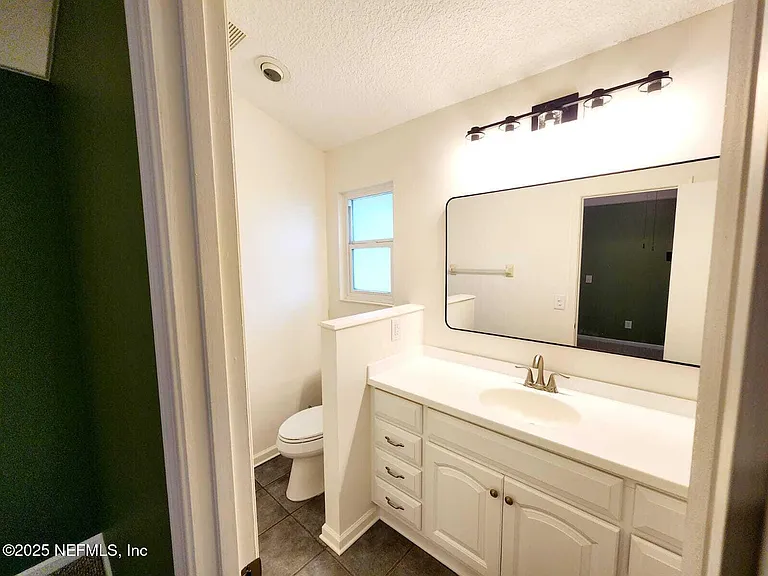 3910 Karissa Ann Pl E — Photo 15