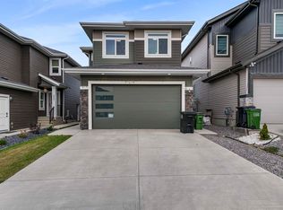 431 42nd St SW, Edmonton, AB T6X2L7