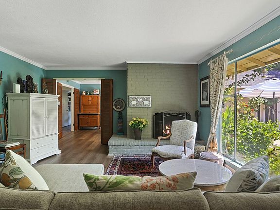 2nd image of 2656 W Sheridan Way