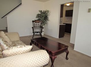 11205 Elm St, Taylor, MI 48180