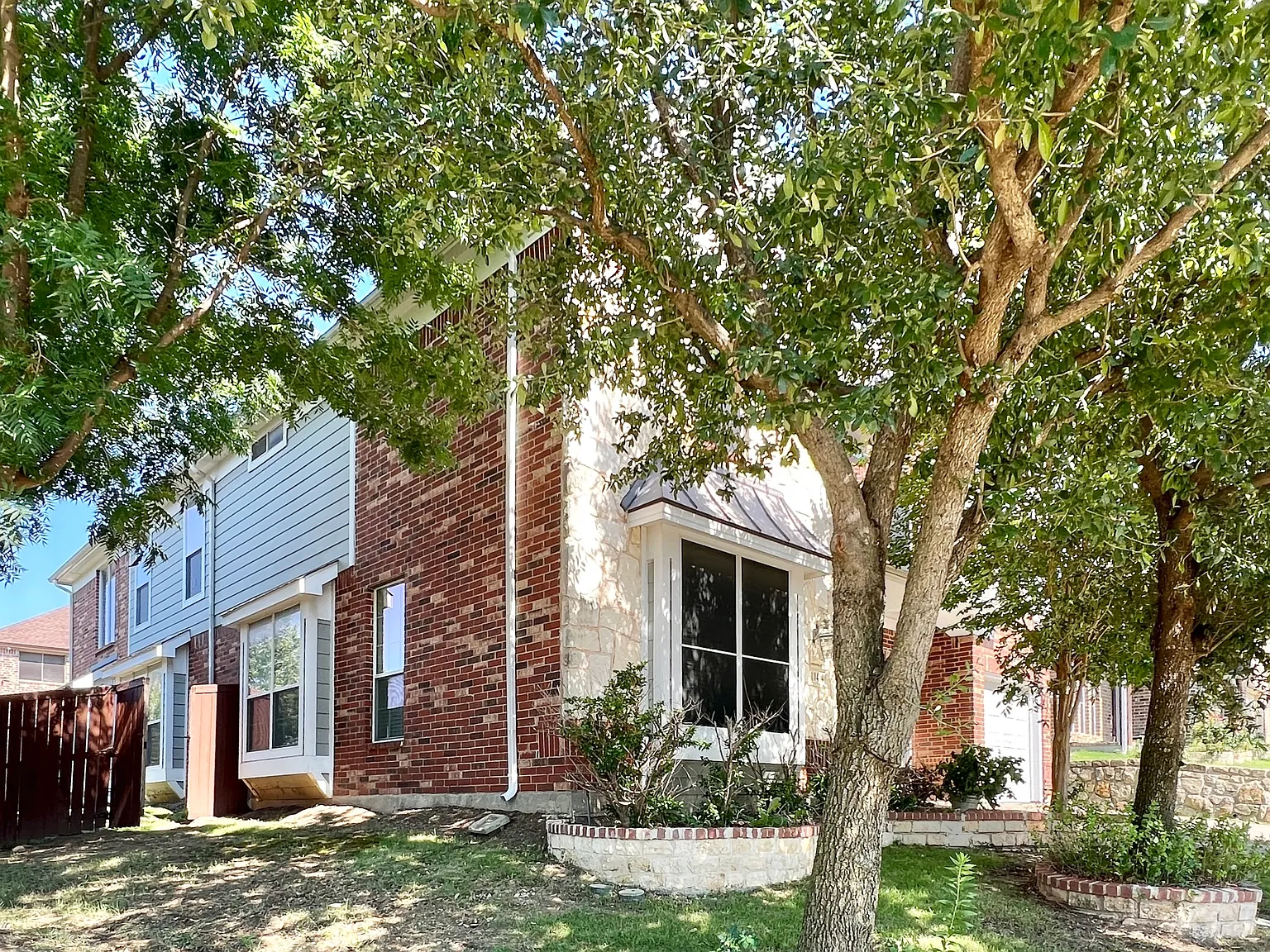 4 bed, 3.5 bath, 3345 sqft, $3,600 — Photo 2