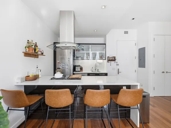 135 North 11th Street image 5 of 18