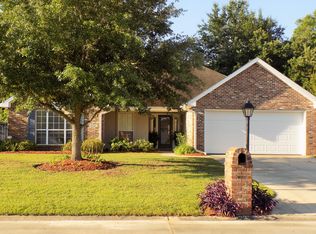 6331 Amherst Dr, Ocean Springs, MS 39564