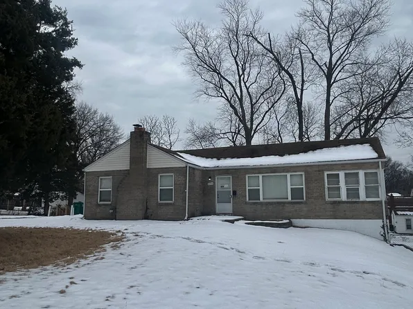 9006 Bessemer Ave, Saint Louis, MO 63134