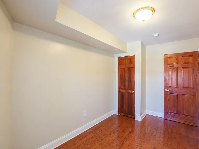 1124 E Passyunk Ave — Photo 18