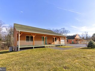 26 Clone Run Rd, Hedgesville, WV 25427