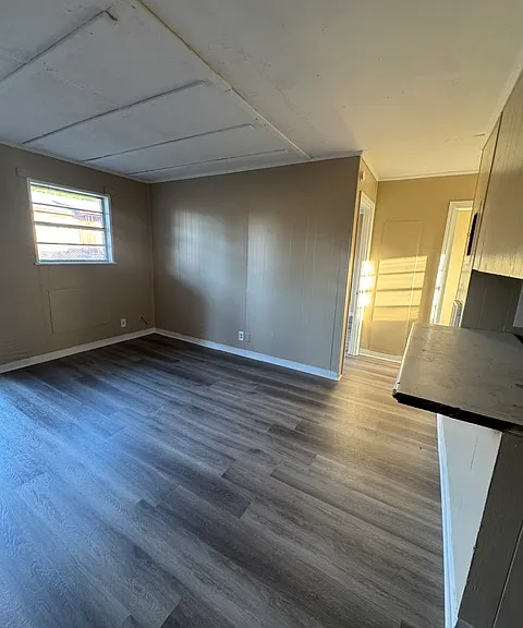 805 North Ave #103 — Photo 6
