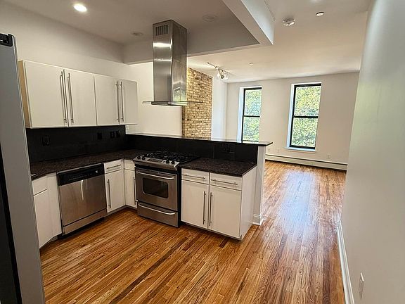 2nd image of 366 Saint Nicholas Ave #6A
