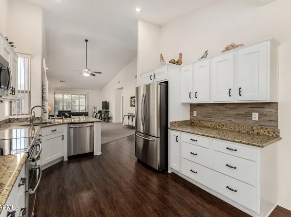 23721 S PLEASANT Way, Sun Lakes, AZ 85248